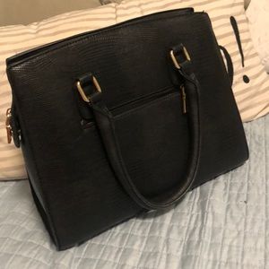 Purse. Barely used
